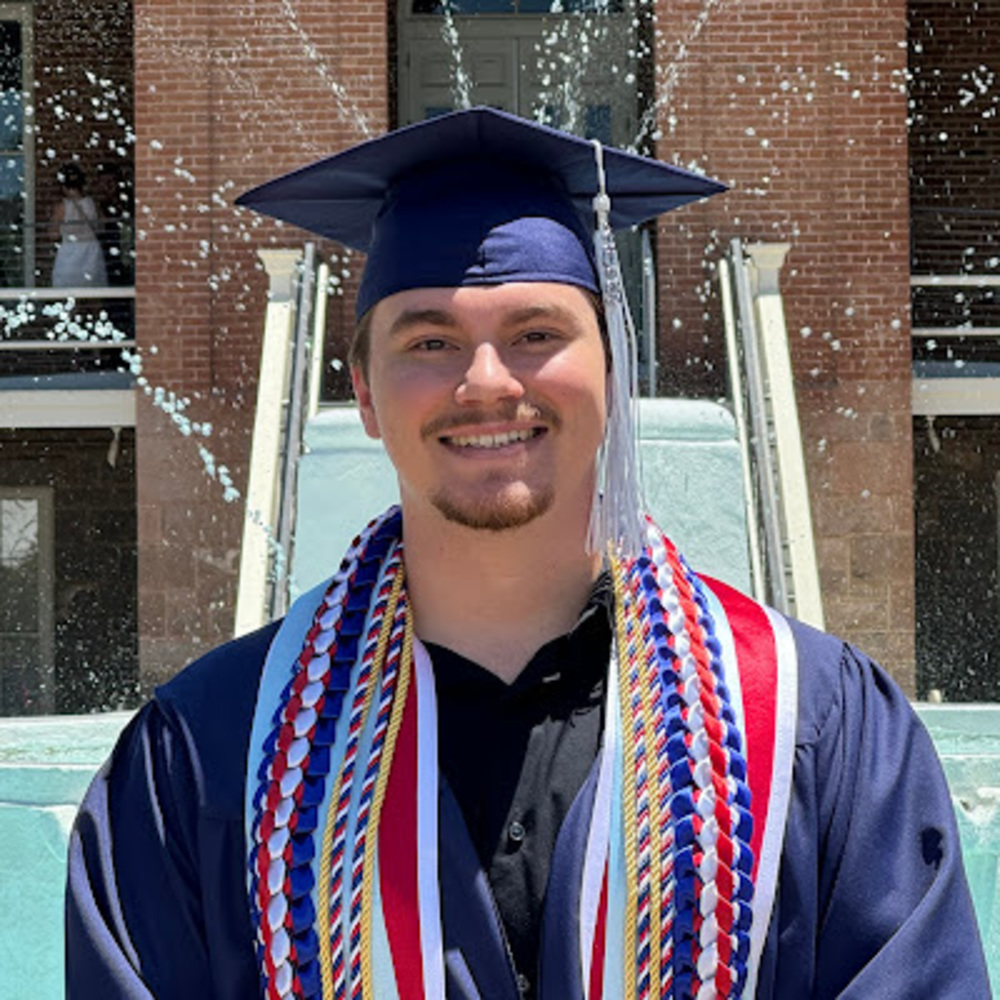 Meet your Posher, Logan